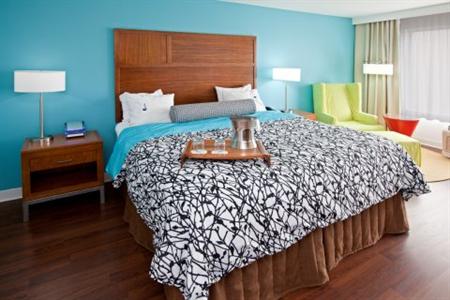 фото отеля Hotel Indigo Fishers - Indy's Uptown