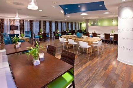 фото отеля Hotel Indigo Fishers - Indy's Uptown