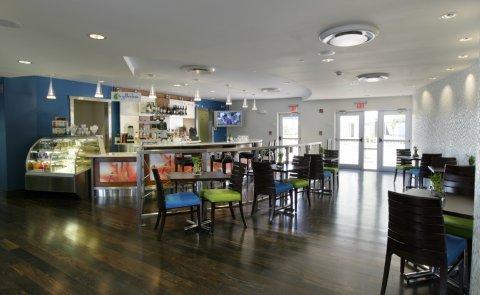 фото отеля Hotel Indigo Fishers - Indy's Uptown