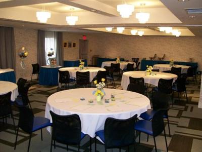 фото отеля Hotel Indigo Fishers - Indy's Uptown