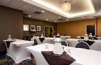 фото отеля Holiday Inn Hotel & Suites Mississauga
