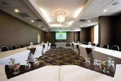 фото отеля Holiday Inn Hotel & Suites Mississauga