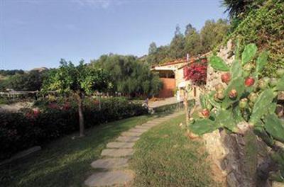 фото отеля Villaggio Calaghena Hotel
