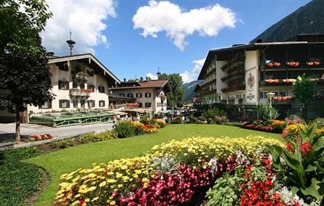 фото отеля Hotel Neue Post Mayrhofen