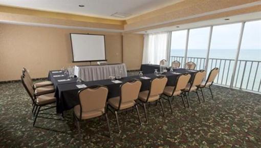 фото отеля Radisson Suite Hotel Oceanfront