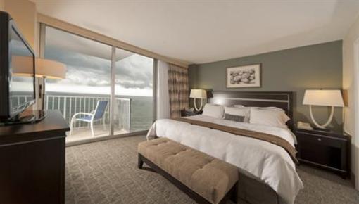 фото отеля Radisson Suite Hotel Oceanfront