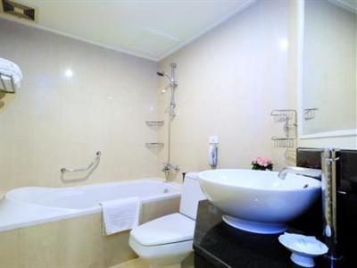 фото отеля Centre Point Sukhumvit 10