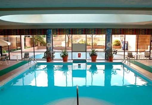 фото отеля Newark Liberty International Airport Marriott
