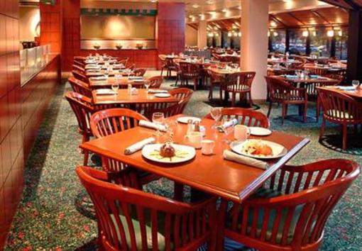 фото отеля Newark Liberty International Airport Marriott