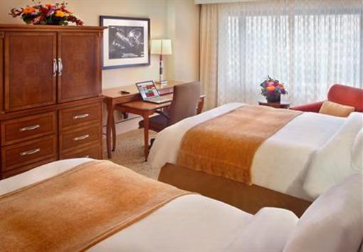 фото отеля Newark Liberty International Airport Marriott