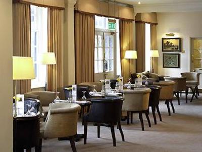 фото отеля Mercure Burford Bridge Boxhill