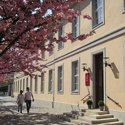 фото отеля Hotel Am Grossen Waisenhaus