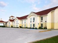 Days Inn & Suites Bayou Land