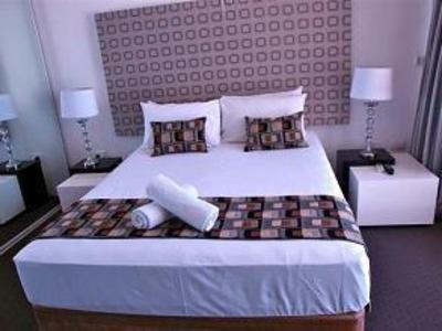 фото отеля Aegean Apartments Gold Coast