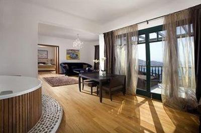 фото отеля Tharroe Of Mykonos Hotel