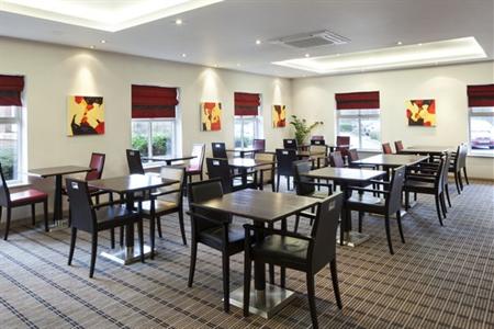 фото отеля Holiday Inn Express Birmingham Oldbury M5 Jct.2