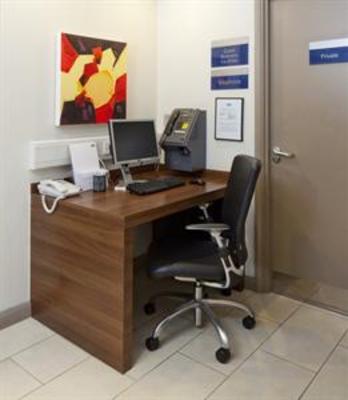 фото отеля Holiday Inn Express Birmingham Oldbury M5 Jct.2