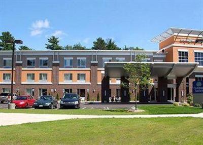 фото отеля Cambria Suites Traverse City