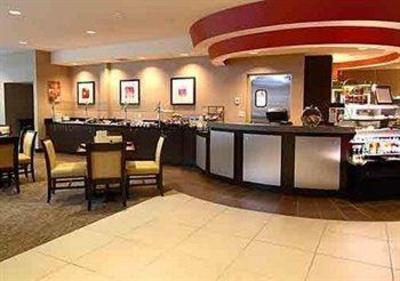 фото отеля Cambria Suites Traverse City