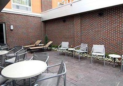 фото отеля Cambria Suites Traverse City