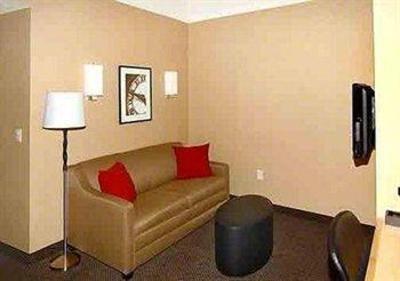 фото отеля Cambria Suites Traverse City