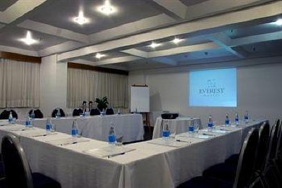 фото отеля Everest Hotel Porto Alegre