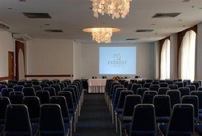 фото отеля Everest Hotel Porto Alegre