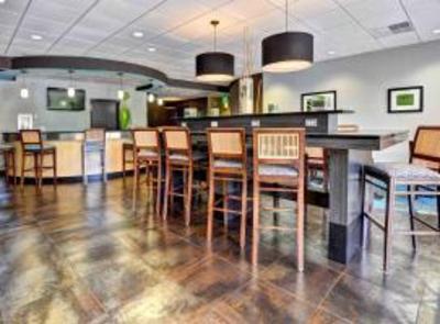 фото отеля BEST WESTERN Riverside Inn & Suites