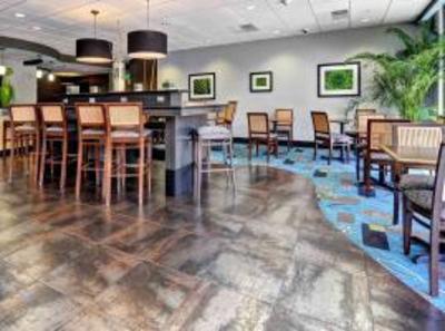 фото отеля BEST WESTERN Riverside Inn & Suites