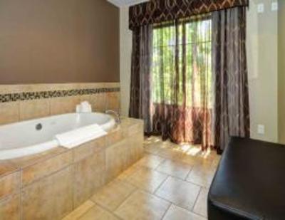 фото отеля BEST WESTERN Riverside Inn & Suites