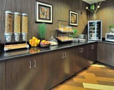 фото отеля BEST WESTERN Riverside Inn & Suites