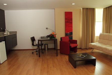 фото отеля Holiday Inn Express Medellin