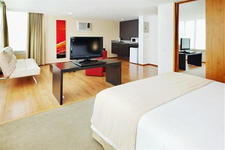 фото отеля Holiday Inn Express Medellin