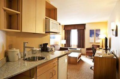 фото отеля Holiday Inn Express Hotel & Suites Langley