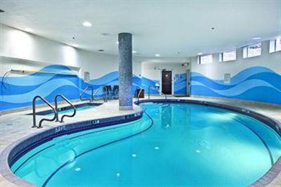 фото отеля Holiday Inn Express Hotel & Suites Langley