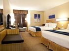 фото отеля Holiday Inn Express Hotel & Suites Langley