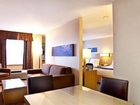 фото отеля Holiday Inn Express Hotel & Suites Langley