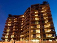 Hillcrest Central Apartment Hotel
