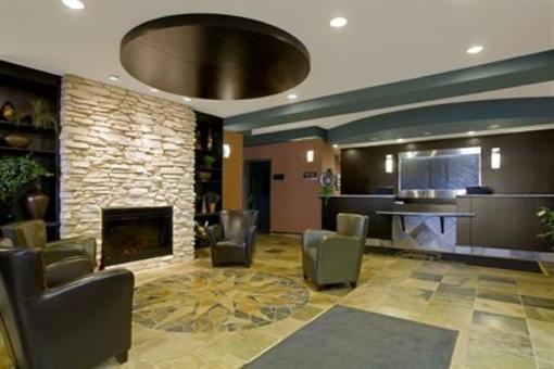 фото отеля BEST WESTERN Wainwright Inn & Suites
