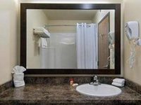 Super 8 Lachenaie Terrebonne