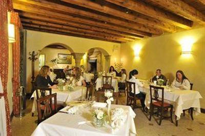 фото отеля Corte Impero Hotel Affi