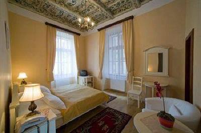 фото отеля Hotel Cerny Slon (Black Elephant)