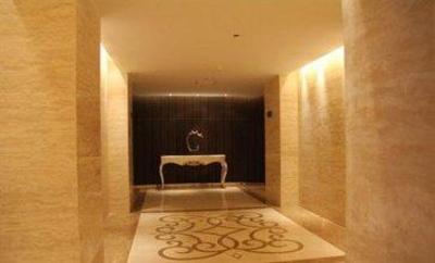 фото отеля K Raphael Hotel