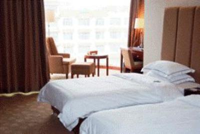 фото отеля Hollyear Inn Chenzhou